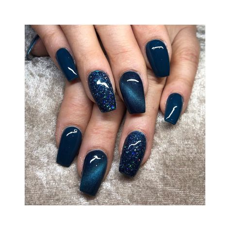 Teal , glitter & halo magnetic gel polish 💙 #elysianbeautystudios #halogelpolish #nails #acrylics #teal #blue #glitter #magneticpolish… Halo Nails Gel, Gel Nails Teal, Nails Teal, Halo Nails, Magnetic Gel Polish, Magnetic Polish, Glitter Nails Acrylic, Pearl Barley, Long Acrylic Nail Designs