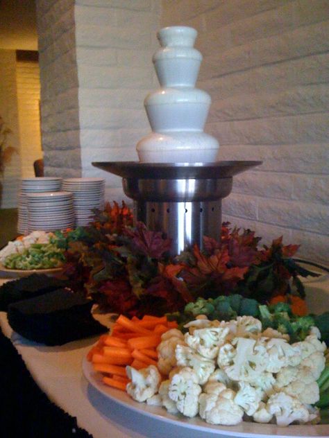 Ranch Dressing fountain YES I HAD ONE OF THESE AT MY WEDDING! Ranch Fountain Wedding, Nacho Fountain, Ranch Dressing Fountain, Queso Fountain, Ranch Fountain, Food Fountain, Cheese Fountain, Chocolate Fountain Bar, Chicken Bacon Ranch Bake