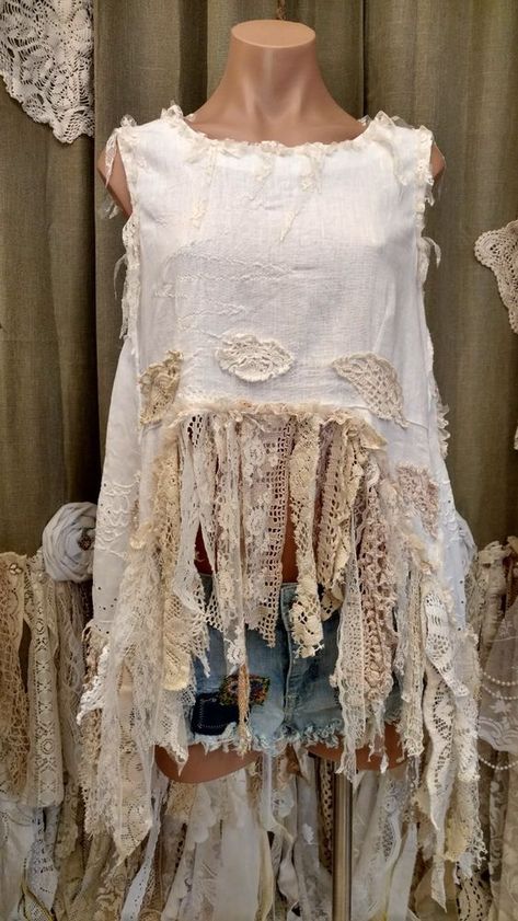 Shabby Chic Outfits, Shabby Chic Clothes, Boho Styl, Boho Mode, Mode Hippie, Sewing Clothes Women, Estilo Hippie, Repurposed Clothing, Altered Couture