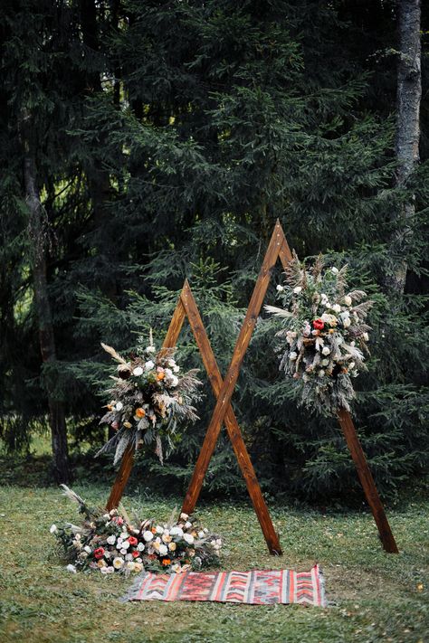 Wedding Arch With Greenery, Arch With Greenery, Rustic Wedding Arch, Wooden Wedding Arches, Wedding Arch Rustic, Nashville Wedding Venues, Wedding Reception Flowers, Arch Decoration Wedding, Wedding Ceremony Flowers