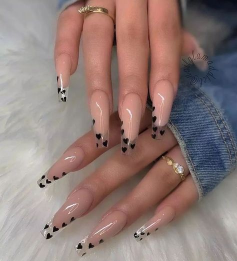 Black Heart Nails, 21st Birthday Nails, Long Black Nails, Birthday Nail Designs, Mani Nails, Vegas Nails, Clear Acrylic Nails, Heart Nail Designs, Special Nails