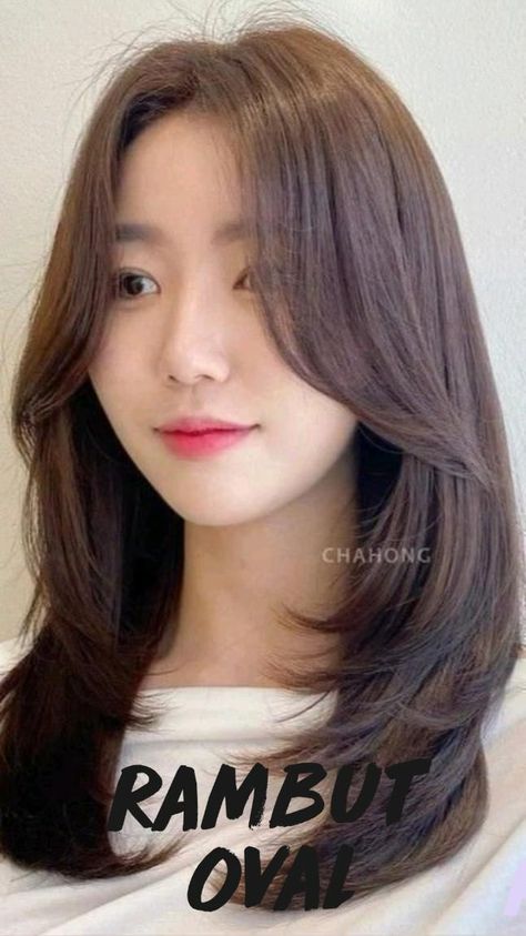 Middle Hair, Korean Hair Color, Hair Style Korea, Hair Inspiration Long, Layered Haircuts For Medium Hair, Bangs With Medium Hair, Hairstyles For Layered Hair, Haircuts For Medium Hair, Haircuts Straight Hair