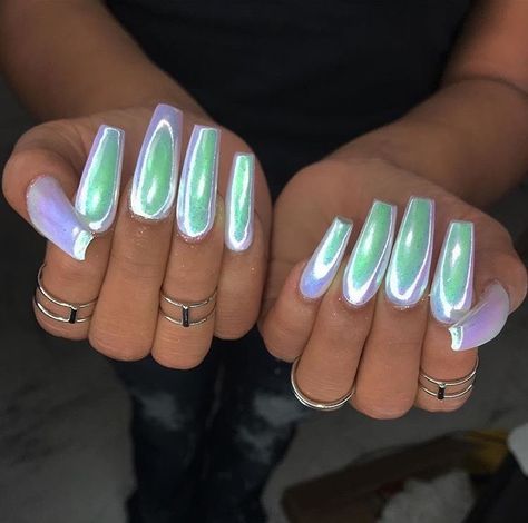 Aurora Nails, Nice Nails, Green Nail, Toe Nail Designs, Instagram S, Holographic Nails, Fabulous Nails, Dope Nails, Creative Nails