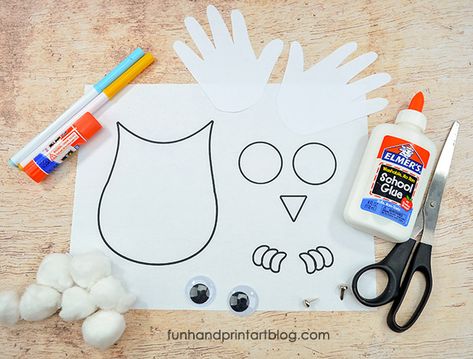 Handprint Snowy Owl Craft With Printable - Fun Handprint Art Snow Owl Craft, 2s Classroom, Owl Facts For Kids, Owl Babies Book, Owl Crafts Preschool, Daycare Job, Snowy Owl Tattoo, Owl Preschool, Snowy Owl Craft