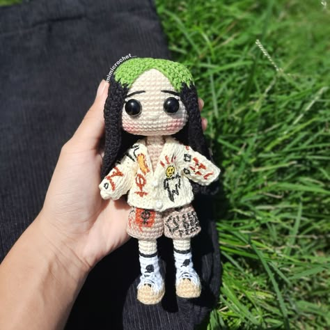 Crochet Billie Eilish, Sell Crochet, Crochet Doll Tutorial, Crochet Fairy, Knitting Machine Patterns, Crochet Turtle, Crochet Shop, Adorable Crochet, Crochet World