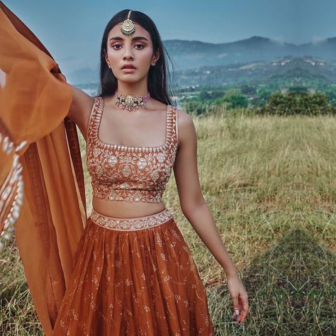 Burnt Orange Lehenga, Arpita Mehta, Sleeveless Blouse Designs, Orange Lehenga, Indian Outfits Lehenga, Wedding Lehenga Designs, Indian Bride Outfits, Bridal Lehenga Collection, Traditional Indian Dress