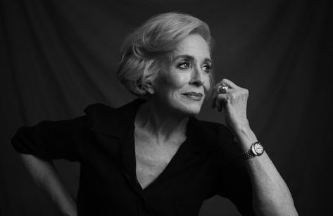 Sarah Paulson And Holland Taylor, Mr Mercedes, Frances Conroy, Holland Taylor, Horror Genre, Broadway Plays, Woman Loving Woman, Sarah Paulson, Horror Show