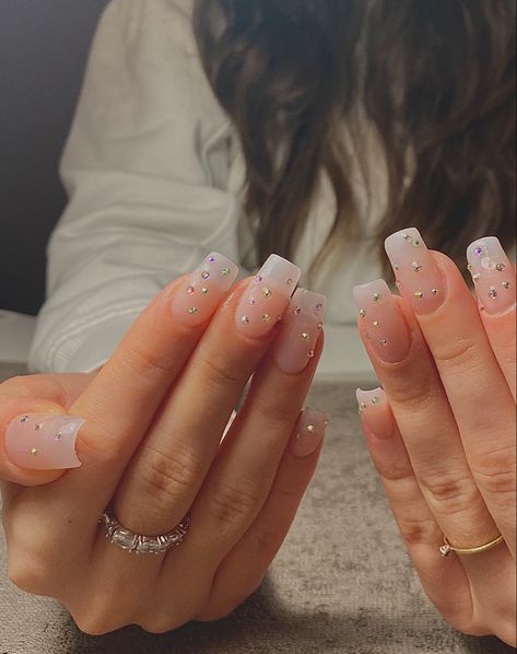 Nude Nails With Crystals, Diamond Nails, Clear Nails, Crystal Nails, Pretty Acrylic Nails, Nail Designs Summer, Nude Nails, Nails Nailart, Simple Nails