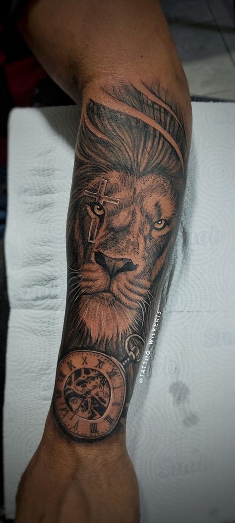 Lion Tattoo Design Forearm, Dog Forearm Tattoo, Lion Forearm Tattoos, Full Hand Tattoo, Inner Forearm Tattoo, Clock Tattoo Design, Men Tattoos Arm Sleeve, Forearm Sleeve Tattoos, Cool Forearm Tattoos