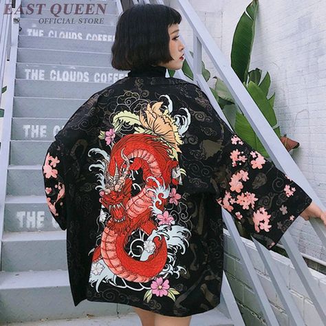 Kimono Print, Jaket Denim, Traditional Japanese Kimono, Island Outfit, Mode Kimono, Beach Kimono, Kimono Coat, Asian Culture, Japanese Streetwear