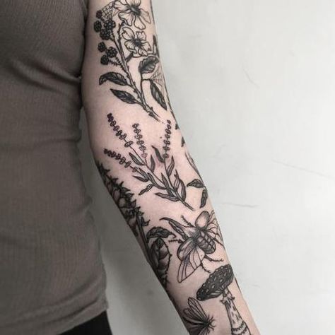 35 Inspiring Arm Tattoo Design Ideas for Women 2020 arm tattoo ideas for women, tattoo ideas for girls, sleeve arm tattoos Botanical Sleeve, Demon Tattoos, Tattoo Design Ideas For Women, Arm Tattoo Design, Tattoos Celtic, Natur Tattoo Arm, Tattoos Quote, Arm Tattoo Designs, Tattoo Sleeve Filler