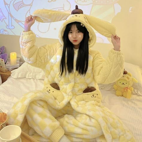 Pompompurin Pajamas, Birthday Sanrio, Sanrio Pajamas, Cute Pompompurin, Pompompurin Kuromi, Cute Nightwear, Sleepover Outfit, Halloween Costumes Pictures, Sanrio Outfits