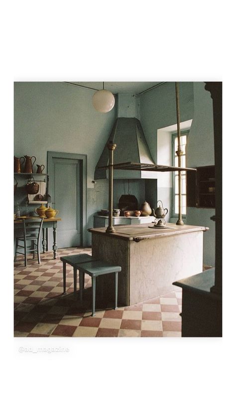 Instagram Checkerboard Floor, Freestanding Kitchen, Italian Kitchen, French Interior, World Of Interiors, Architectural Digest, Design Design, Tile Design, Kitchen Flooring