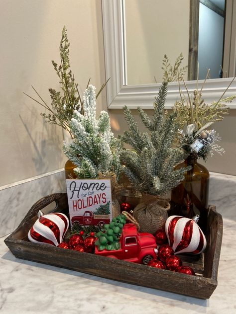 Christmas Decor For Bathroom Holidays, Xmas Bathroom Decor Ideas, Christmas Vanity Decor, Small Bathroom Christmas Decor, Christmas Restroom Decor, Christmas Decor Ideas Bathroom, Bathroom Christmas Decor Ideas, Xmas Bathroom Decor, Christmas Bathrooms