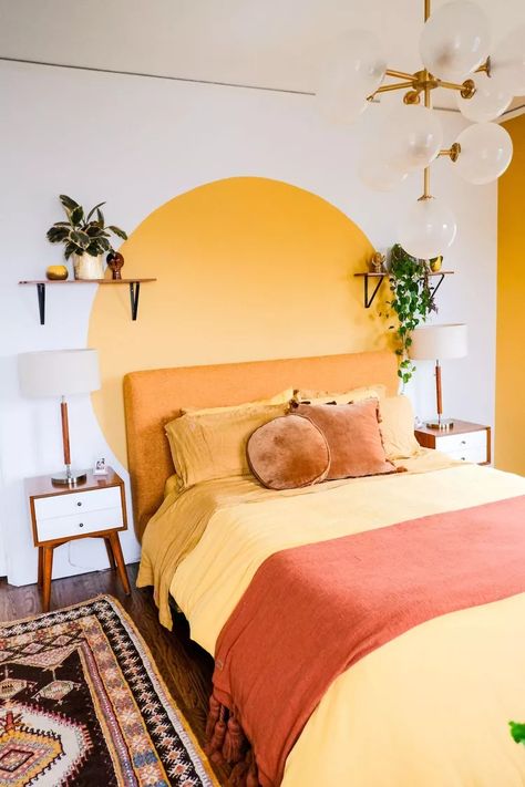 Yellow Bed Bedroom, Bright Bedroom Aesthetic, Yellow House Interior, Orange Yellow Bedroom, Bright Bedroom Colors, Yellow Kids Bedroom, Yellow Bedroom Aesthetic, Wall Painting Ideas Bedroom, Yellow Bedrooms