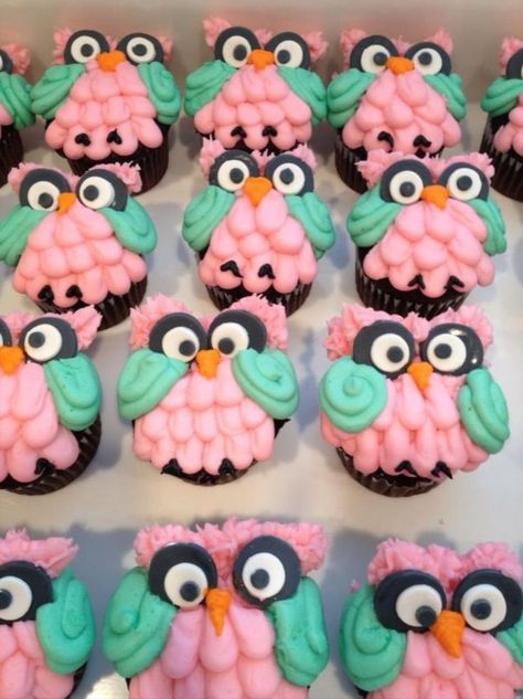 Cupcakes Amor, Deco Cupcake, Owl Baby Shower Theme, Owl Cakes, Owl Cupcakes, Baby Shower Treats, Creative Cupcakes, Owl Baby Shower, Owl Baby