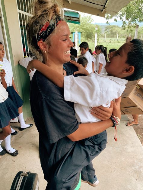 Nursing Mission Trips, Altruism Aesthetic, Mission Trip Outfits Guatemala, Honduras Mission Trip, Africa Mission Trip Aesthetic, Volunteer In Africa Aesthetic, Missionary Work Aesthetic, Volunteering In Africa Aesthetic, Human Services Aesthetic