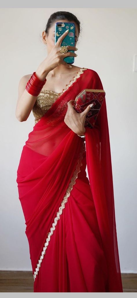 Red Saree With Golden Blouse, Saree Designing Ideas, Saree Jacket, Saree Jacket Designs, Golden Blouse, Fashionable Saree, Stylish Saree, Saree Jackets, Jacket Designs