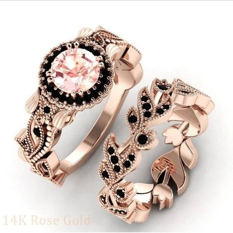 Black And Rose Gold Wedding, Rose Gold Flower Ring, Black And Rose Gold, Gold Flower Ring, Rose Gold Flower, Vintage Rose Gold, Cvd Diamond, Trendy Ring, Style Punk