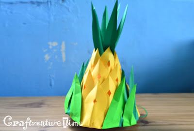 pineapple hat Nutrition Month Costume, Party Deco Ideas, Fruit Hat, Pineapple Hat, Nutrition Month, Fruit And Veggies, Paper Boat, Party Deco, Diy Hat