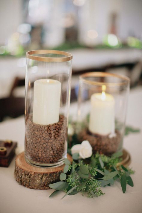 candles & coffee beans  loveisabigdeal.com Coffee Themed Party, Coffee Baby Shower, Coffee Bar Party, Coffee Bridal Shower, Coffee Bean Candle, Candles Coffee, Coffee Bar Wedding, Bridal Shower Inspo, Coffee Party