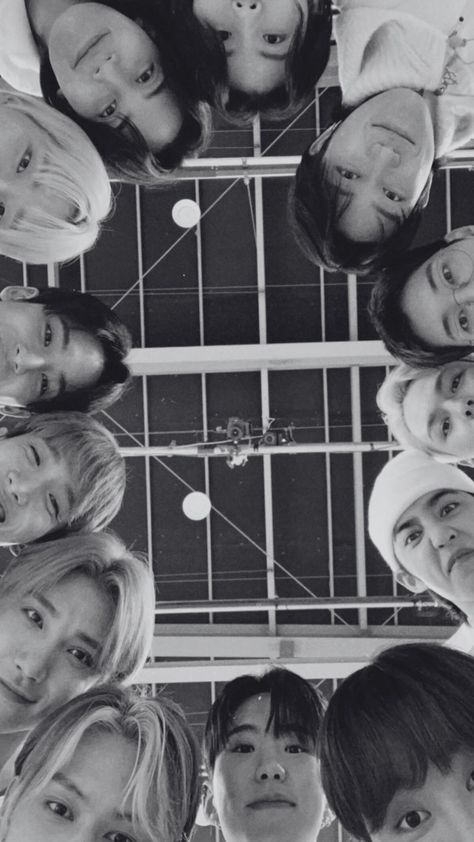 Seventeen Ot13 Black And White, Svt Ot13 Wallpaper, Seventeen Black And White, Seventeen Wallpaper Ot13, Seventeen Moments, Seventeen Wallpaper Kpop, Pocket Full Of Sunshine, Pledis Seventeen, Carat Seventeen