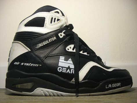 L.A. Gear Regulator Pump 1992 La Gear Sneakers, Ewing Shoes, 90s Shoes, Shoe Poster, Lax Airport, All Nike Shoes, Formal Mens Fashion, Light Up Shoes, Vintage Sneakers