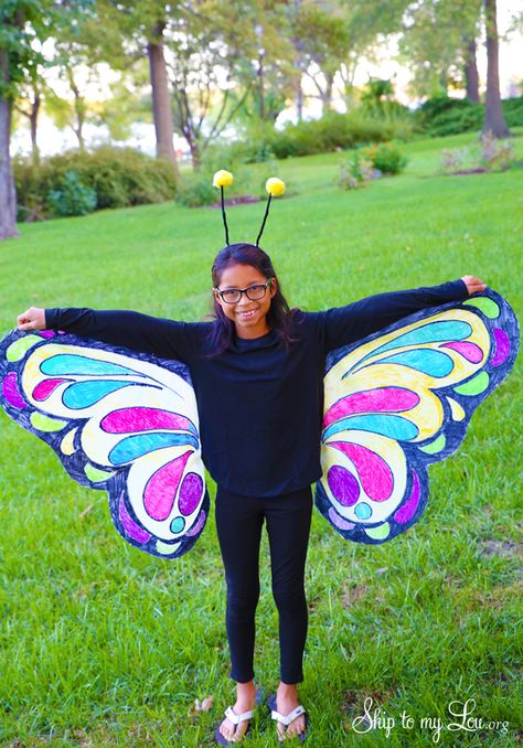 Easy butterfly costume. Perfect for a last minute Halloween costume idea. #halloween www.skiptomylou.org Butterfly Costume Kids, Diy Butterfly Costume, Butterfly Halloween Costume, Butterfly Outfit, Butterfly Halloween, Easy Diy Costumes, Butterfly Costume, Diy Kostüm, Diy Halloween Costumes Easy