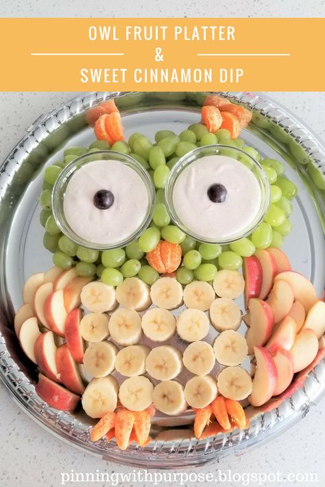 Owl Fruit Platter and Sweet Cinnamon Dip. So cute! Perfect for parties, baby showers, or kids! Baby Shower Dips, Owl Fruit Tray, Animal Fruit Platter, Owl Fruit Platter, Fruit Owl Display, Owl Food Art, Owl Vegetable Tray, Cinnamon Dip, Owl Shaped Fruit Platter