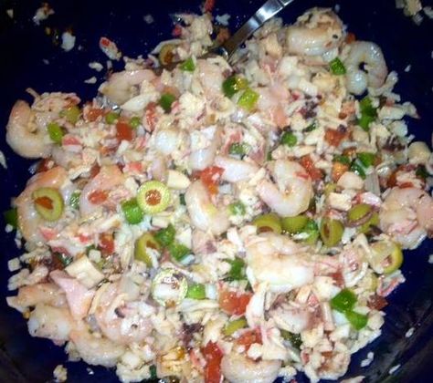 Seafood Enchiladas Recipe, Seafood Salad Recipe, Low Cal Diet, Pasta Marinara, Sea Food Salad Recipes, Seafood Lasagna, Seafood Risotto, Seafood Paella, Filling Food