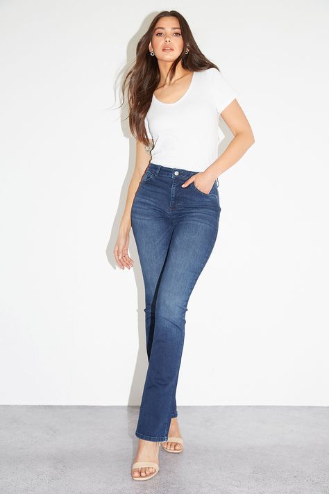 Yours Clothing Heels With Bootcut Jeans, Bootcut Jeans With Heels, Tall Girls Outfits, Poses For Tall Women, Must Have Jeans For Women, Tall Girl Jeans, Clg Outfits, Beauty Manifestation, Womens Bootcut Jeans