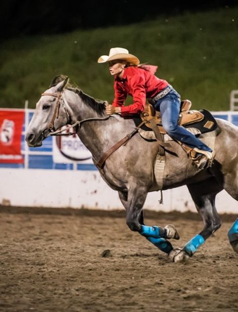 Barrel Racer Aesthetic, Barrel Racing Aesthetic, Barrel Racing Photos, Barrel Racing Photography, Dear Rodeo, Barrel Racing Training, Rodeo Barrel Racing, Barrel Racing Tack Sets, Barrel Racing Tips