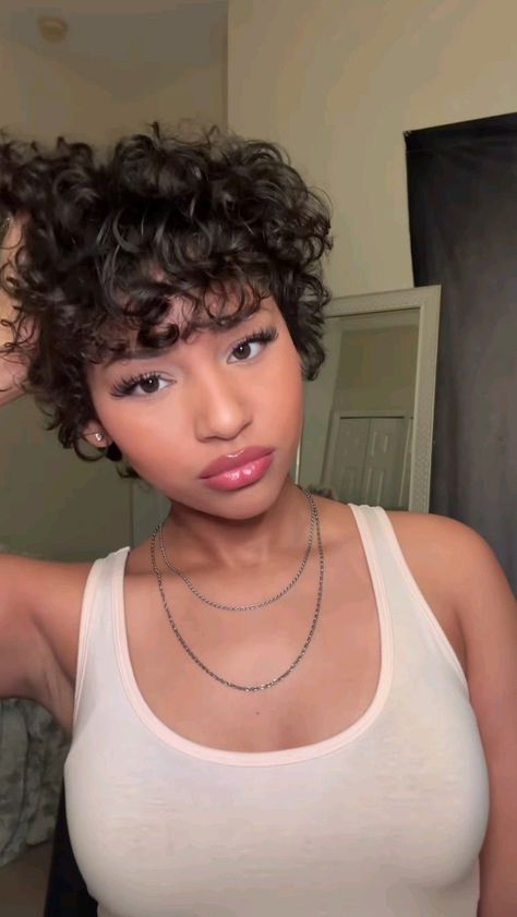 Really Short Curly Haircuts, Short 3c Curly Hair, Short Hairstyles Wavy Hair, Big Chop Curly Hair, Curly Hair Pixie Cut, Short Haircut Women, 3a Curly Hair, Shortish Hair, Hairstyle 2024