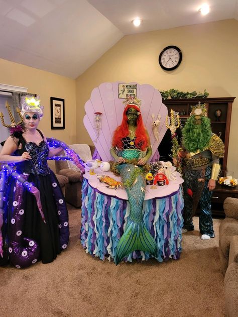 How To Make Ursula Tentacles, Ursula Trunk Or Treat Ideas, Tentacles Diy, Ursula Tentacles, Rick Costume, Illusion Costumes, Mermaid Sitting, Sea Costume, Costume Skeleton