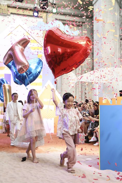 Bonpoint Summer 2020 Runway Show | Could I Have That? Runway Fashion 2020, 2020 Runway, Sweet Style, Fashion 2020, Childrens Fashion, Favorite Child, Party Fashion, Kids Costumes, Summer Sale