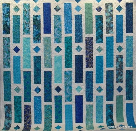 Peacock Quilt, Bright Quilts, Two Color Quilts, Jelly Roll Quilt Patterns, Quilting Designs Patterns, Quilt Retreat, Batik Quilts, Scrap Quilt Patterns, Picture Quilts