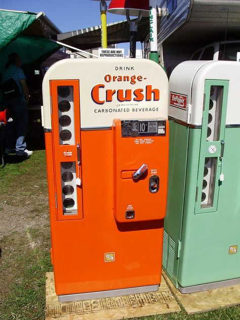 Orange Crush Vending Machine | Flea Market - Fall Carlisle 2… | Flickr Home Vending Machine, Retro Vending Machine, Sci Fi Vending Machine, Bunny Run, Sci Fi Environment, Carbonated Drinks, Orange Crush, Vending Machine, Carlisle