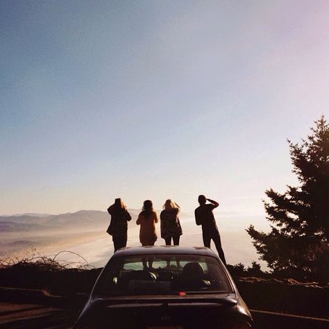 Road Trip Aesthetic, Trip Aesthetic, We Were Liars, Friend Vacation, Foto Baby, Friends Aesthetic, Oregon Coast, Friend Pictures, Summer Aesthetic