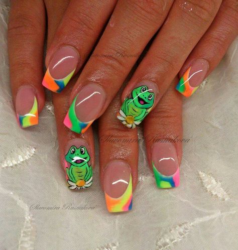 Neon frogs French Tips Nails, Frog Quotes, Animal Nail Designs, Fingernails Painted, Bright Nail Designs, Pedi Ideas, Tips Nails, Frog Jewelry, Fingernail Designs