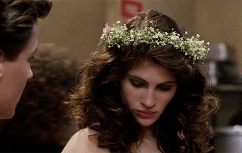 Julia Roberts Mystic Pizza, Pizza Flower, Mystic Pizza, Prom Flowers, Julia Roberts, Big Flowers, Flower Crown, Pizza, Prom Dresses