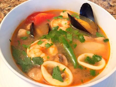 THAI SEAFOOD SOUP (TOM YUM TALAY) - Let's Cook Some Food Thai Seafood Soup, Thai Seafood, Chinese Seafood, Seafood Soup Recipes, Thai Soup, Tom Yum Soup, Tom Yum, Seafood Soup, Thai Dishes