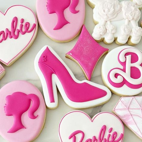 ariella 🌟 custom designed sugar cookies on Instagram: "💖✨💖 ⁣ ⁣ .⁣ ⁣ .⁣ ⁣ inspo for diamond from @sarabeecookie ⁣ .⁣ ⁣ .⁣ ⁣. .⁣ ⁣. .⁣ .⁣ .⁣ .⁣ #barbie #barbiemovie #barbiecookies #barbiebirthday #barbietreats #lohudfood #moviecookies #custombirthdaycookies #customcookies #cookiefavors #partyfavors #cookiesofinstagram #sugarcookiedesigns #cookieart #sugarcookiesofinstagram #edibleart #cookier #sugarcookies #sugarcookieart #yestsds" Barbie Birthday Cookies Decorated, Barbie Sugar Cookies Royal Icing, Barbie Themed Cookies, Barbie Cookies Birthdays, Barbie Birthday Cookies, Barbie Cookies Decorated, Barbie Sugar Cookies, Barbie Cookies, Shoe Cookies