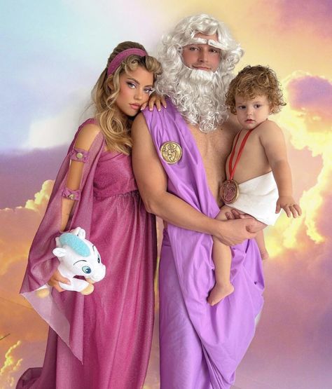 Meg Costume, Baby Hercules, Hercules Costume, Matching Family Halloween Costumes, Family Themed Halloween Costumes, Mom Halloween Costumes, Themed Halloween Costumes, Spooky Costumes