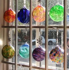 Witch Balls, Witch Ball, Pagan Crafts, Witch Cottage, Ibiza Style, Glass Balls, Modern Witch, Humming Bird Feeders, Kitchen Witch