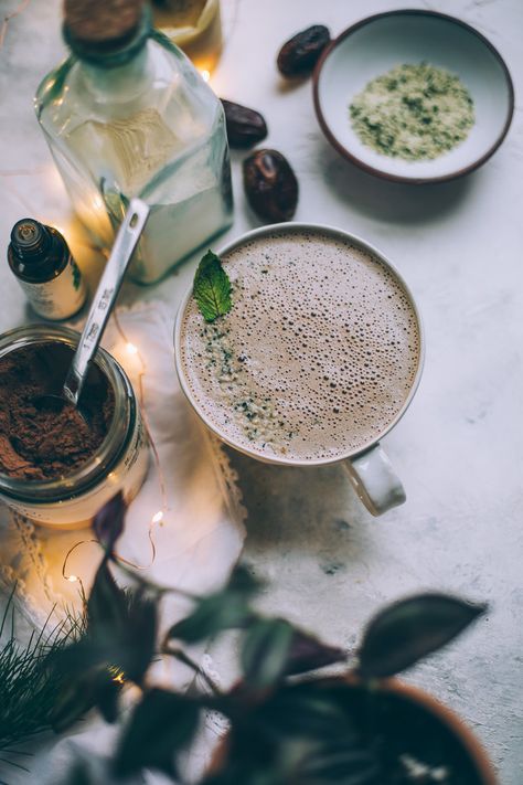 Try something new: a #hemp peppermint hot chocolate! #HempWeek #vegan #hotchocolate Lavender Smoothie, Coffee Smoothie Recipes, Almond Butter Smoothie, Healthy Bedtime Snacks, Almond Smoothie, Andes Mint, Peppermint Hot Chocolate, Drinks Before Bed, Hemp Hearts