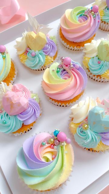 3rd Birthday Cupcakes, Unicorn Birthday Decorations, Pastel Cupcakes, Pastel Cakes, Unicorn Cookies, Girl Cupcakes, 5 Birthday, Rainbow Cupcakes, Fashion Cakes