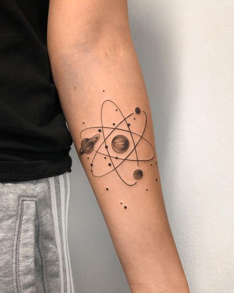 26 Atomic Tattoos for Science Lovers in 2021 - Small Tattoos & Ideas Space Tattoo Ideas For Men, Atom Tattoo Design, Space Inspired Tattoos, Cosmic Tattoo Ideas, Atomic Tattoo, Physics Tattoos, Atom Tattoo, Chemistry Tattoo, Astronomy Tattoo