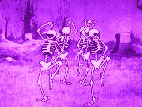 Halloween Challenge, Cartoon Cupcakes, Animiertes Gif, Skeleton Dance, Vintage Cartoons, Scary Creepy, Halloween Gif, Halloween Tags, Halloween Scary