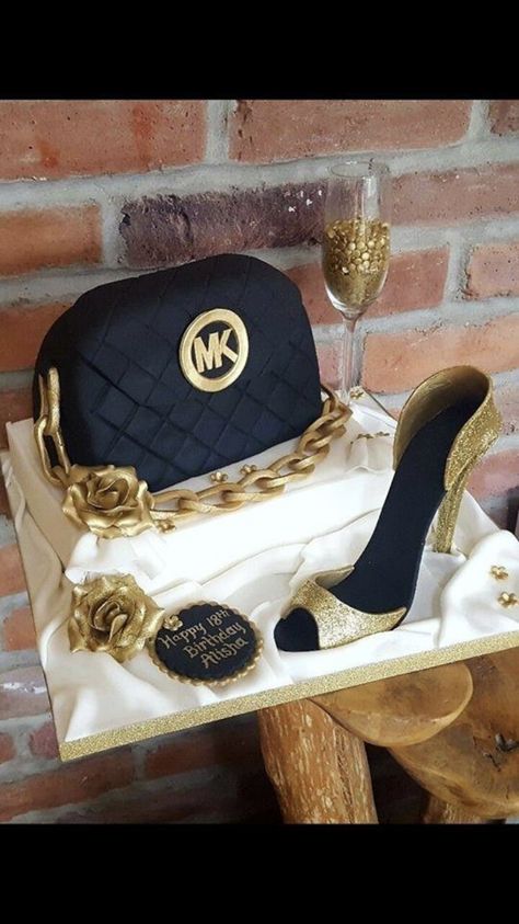 Bag Cakes For Women, Purse Cakes Ideas Birthday, Elegant Birthday Cakes For Ladies, Bag Cake Design, Michael Kors Cake, Bag Cakes, Shoes Cake, Diva Cakes, Handbag Cakes