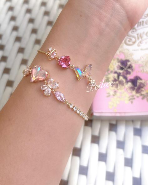 Handmade with love 💗 Fairytale Bracelet, Christmas Kawaii, Us Movie, Niche Fashion, Coquette Kawaii, Gothic Princess, Grunge Coquette, Coquette Fairy, Kawaii Harajuku